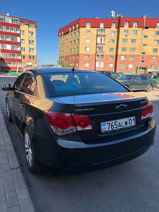 Шевроле Круз 2013 года