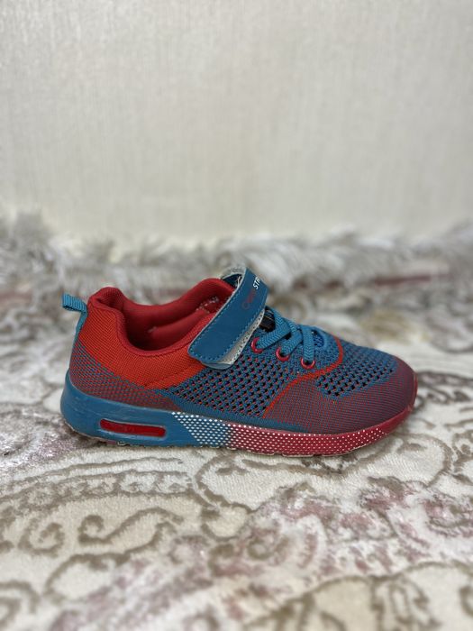 Кроссовки для девочек размер 34