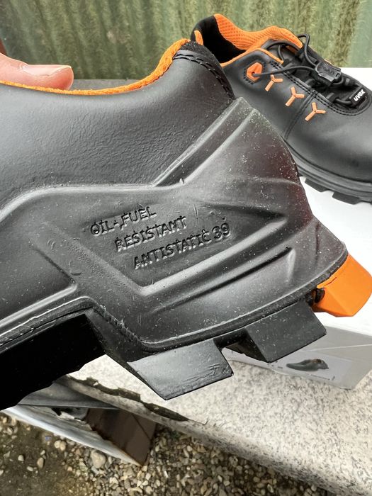 Vand pantofi protectie Uvex marimea 39