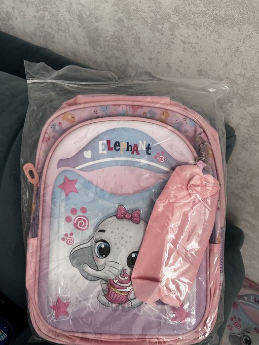 Срочно продам школьные рюкзаки