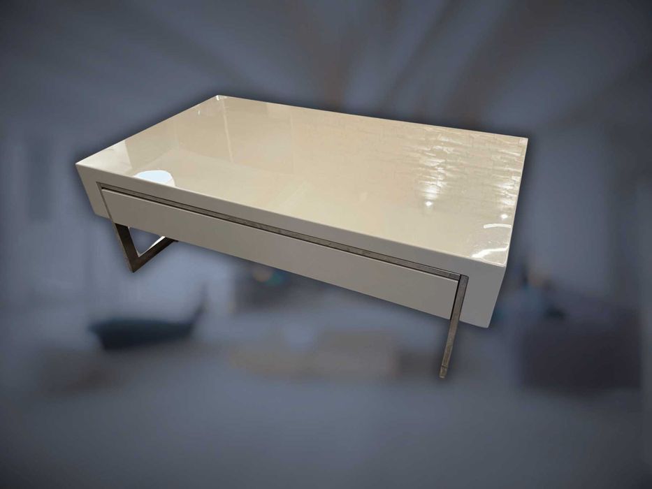 Трапезна маса (разтегателна) и холна маса