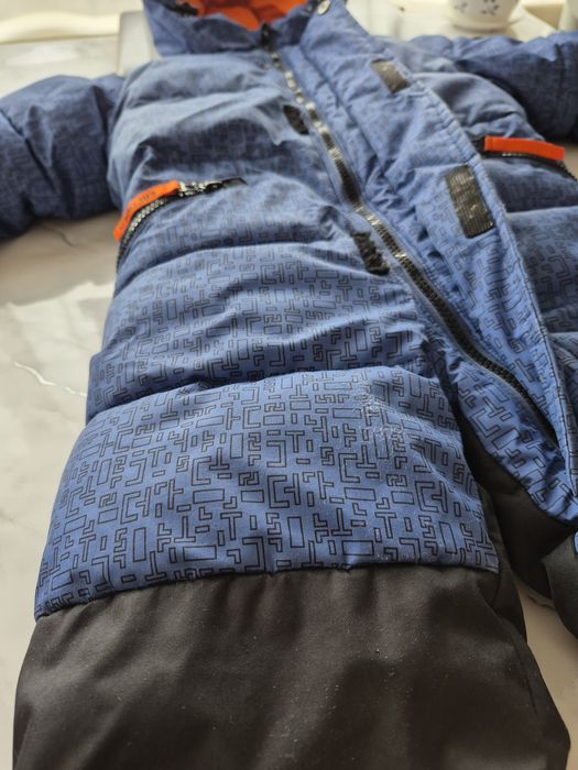 Продам Комбинезон детский 98 зима