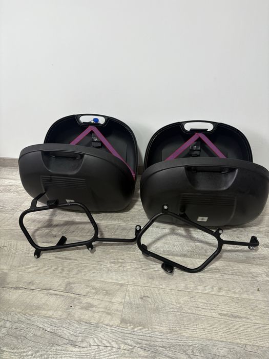 Genți laterale / bagaje dedicate Kawasaki - suzuki Pret fix !!