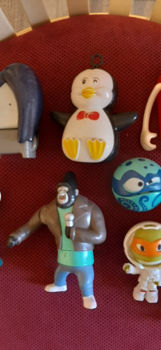 Детски играчки кукли монстер ролеви игри и  други забавни нещица