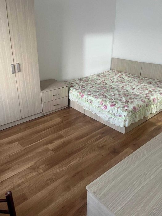 Închiriez garsonieră