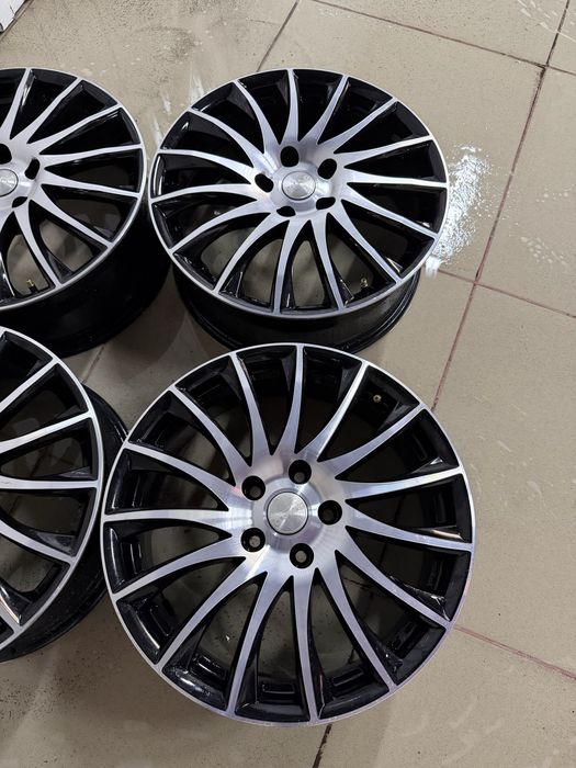 Комплект диаков R18. Состояние новых