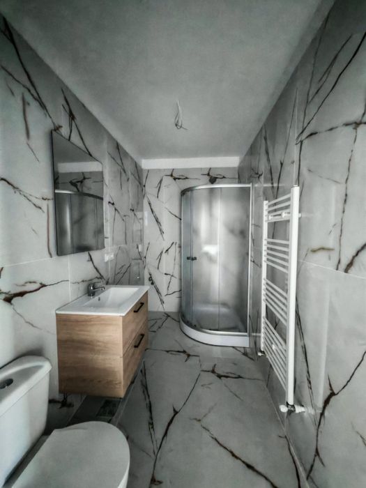 Apartamente noi în zona centrala.