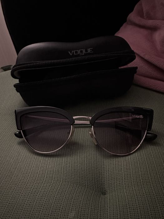 Ochelari de soare Vogue