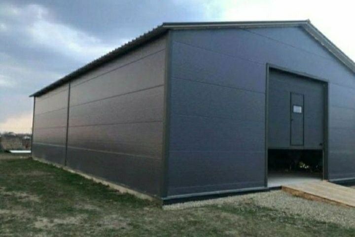 Vand garaj pe structura metalica este de 20×12×5 ezte din stâlpi din I