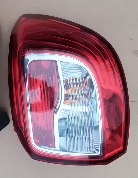 Lampă/lămpi triplă Dacia Sandero/MCV/LOGAN  2012/2016 1,0SCE/1,5dci E6