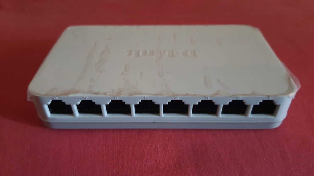 Суичове 5, 8 и 16 портови TP-Link, D-Link, Linksys, ASUS