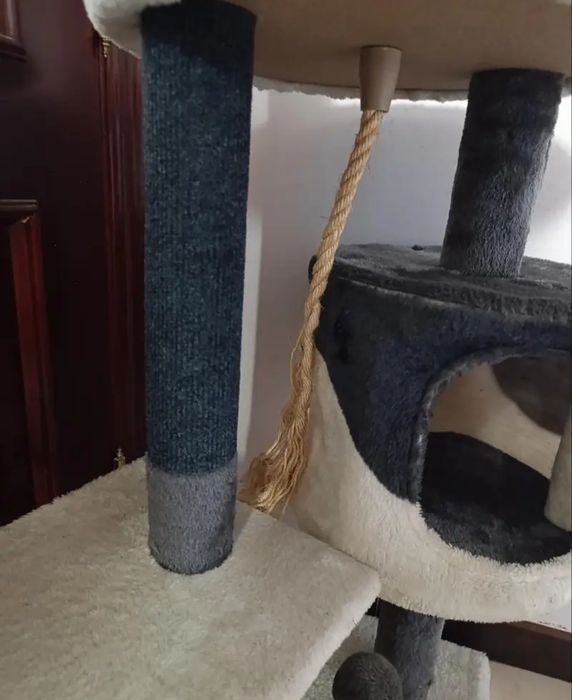 Когтеточке. Самоклеющаяся. Для кошек