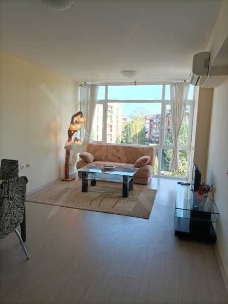 Продава се Двустаен апартамент в к.к. Слънчев бряг - 64 кв.м за 1036 €/кв.м - Снимка #5