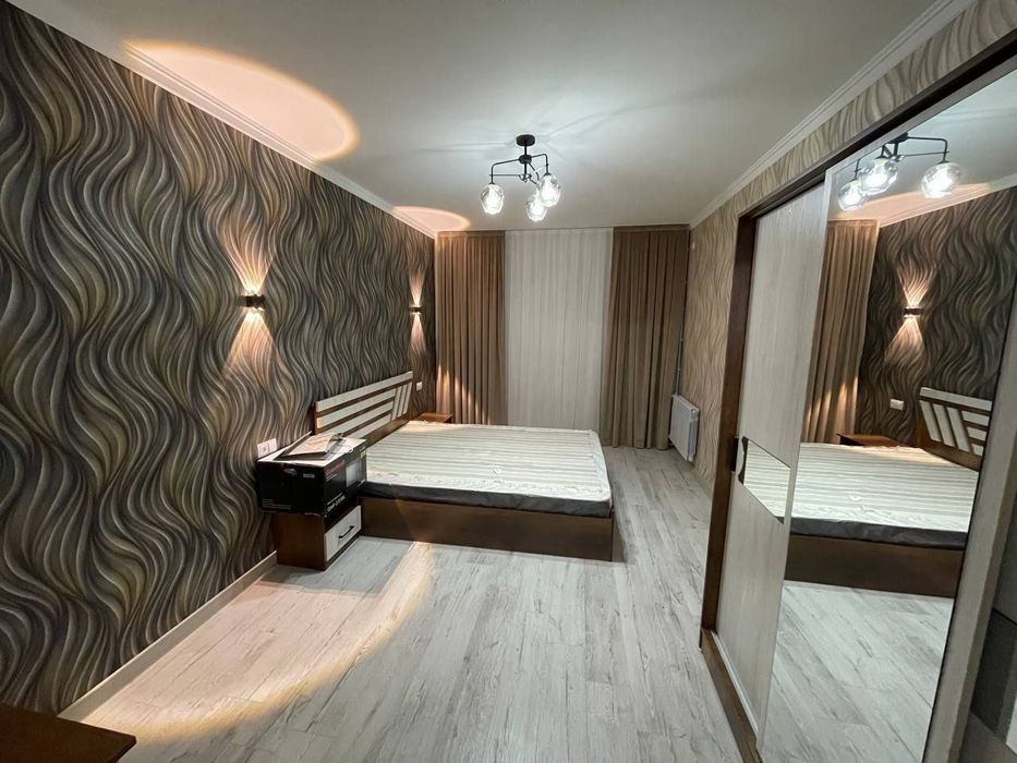 Метро Юнусабад-11 отличная новая 2х комнатная квартира полностью упако