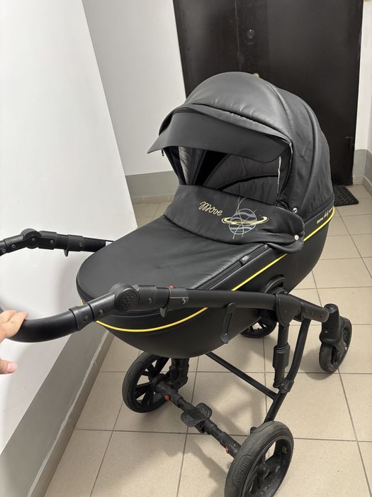 Продам коляску anex