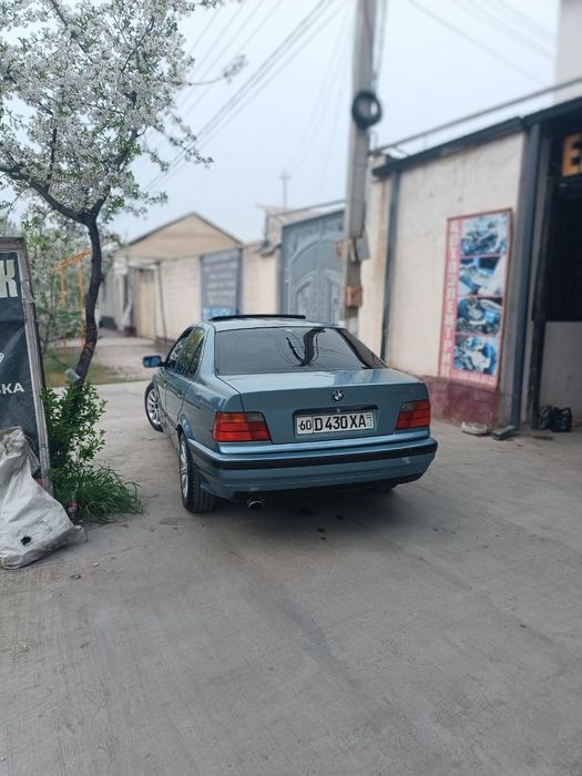 Yili 1995 m43mator bmw e36 yurgani pribor almashgan kraska afsijit bog