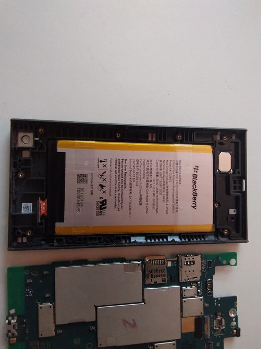 почти нова батерия за blackberry LEAP Z20 и основна платка оригилна