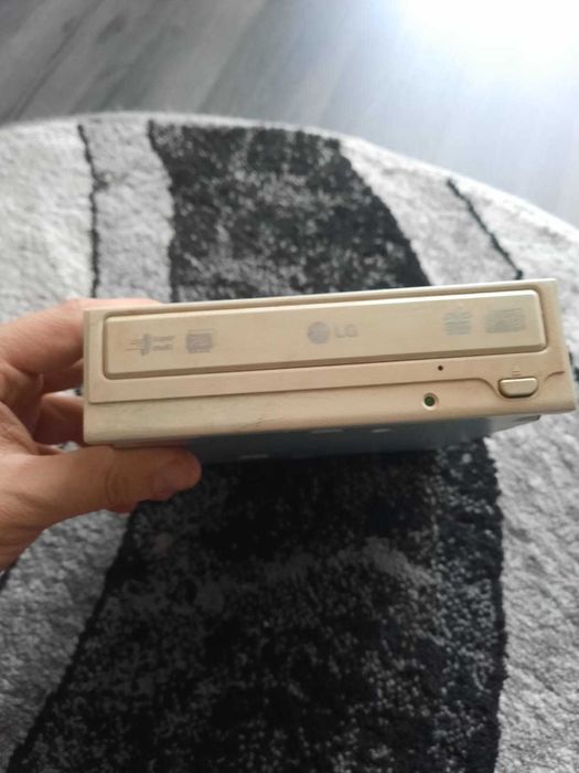 dvd rewriter / cd rom