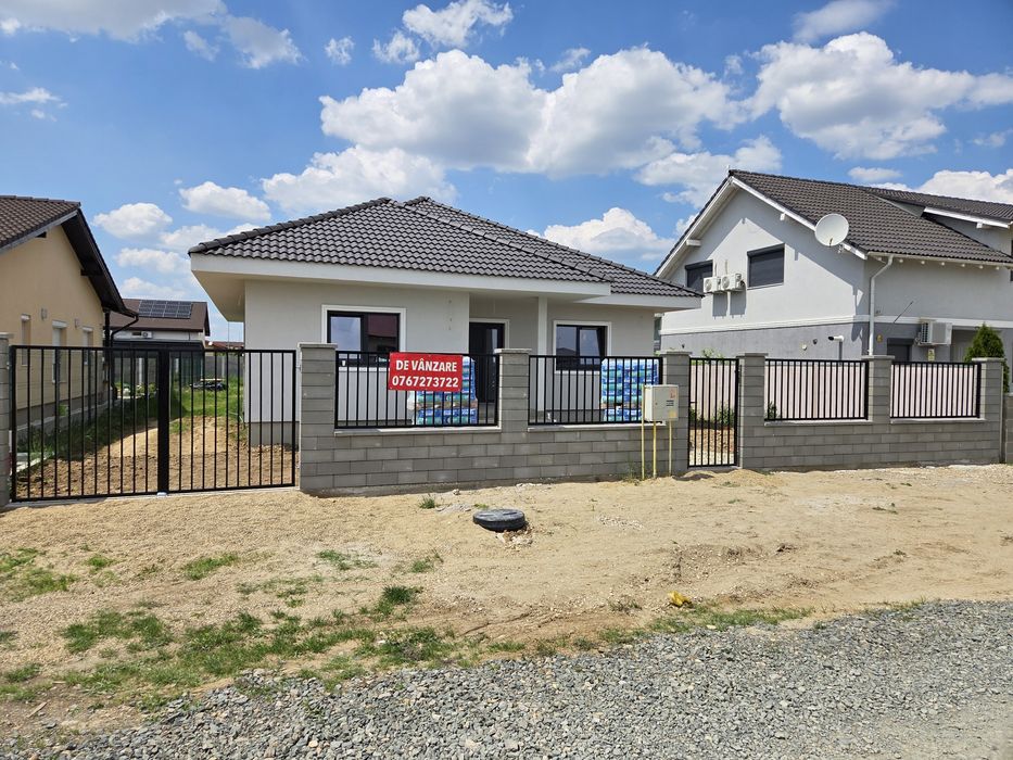 Casă individuală parter, 640mp teren, încălzire pardoseală, Moșnița Nouă