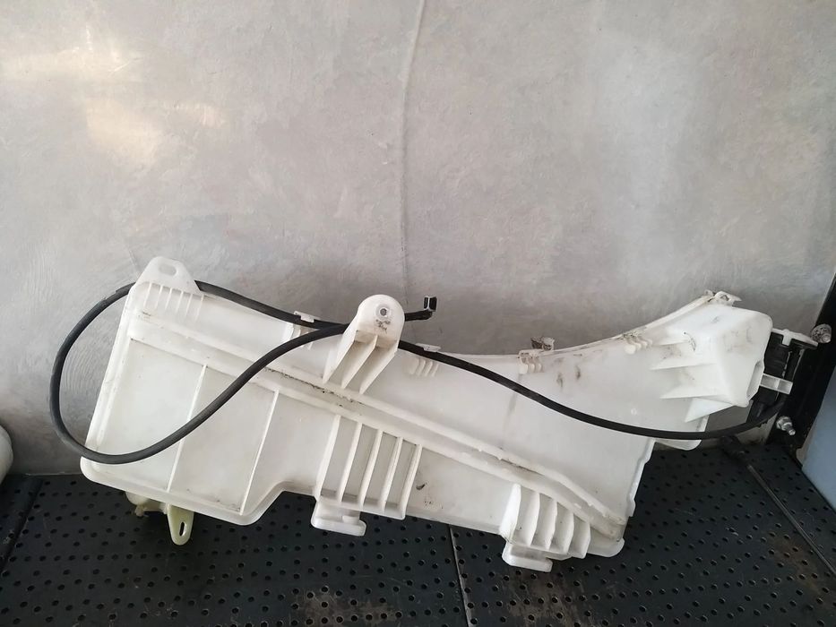 Vas lichid parbriz citroen c5 aircross 9826400780 9810819180 a2c97931200