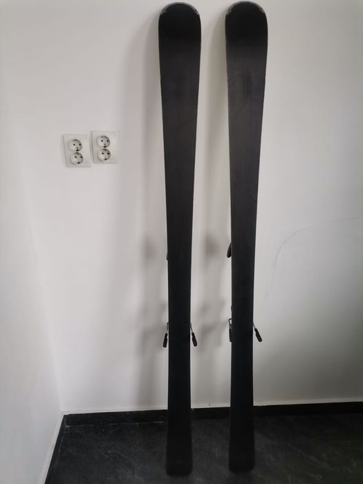 Vând schiuri enduro 168cm