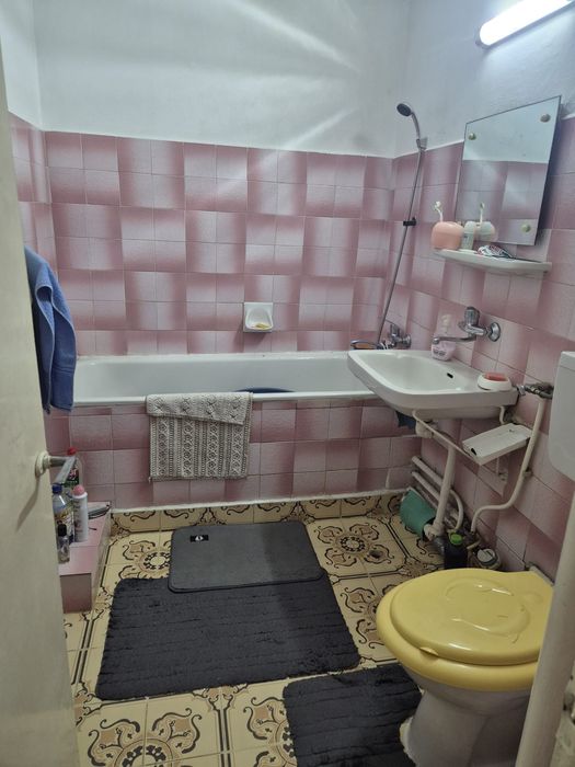 Apartament 3 camere Zona Mal, Onesti