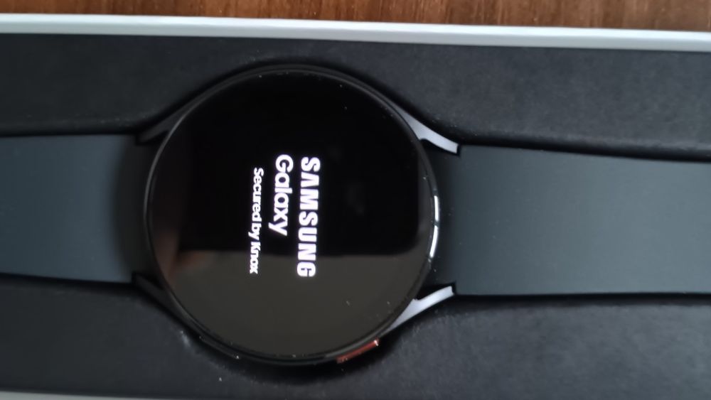 Vând Samsung Watch 5 LTE 44mm