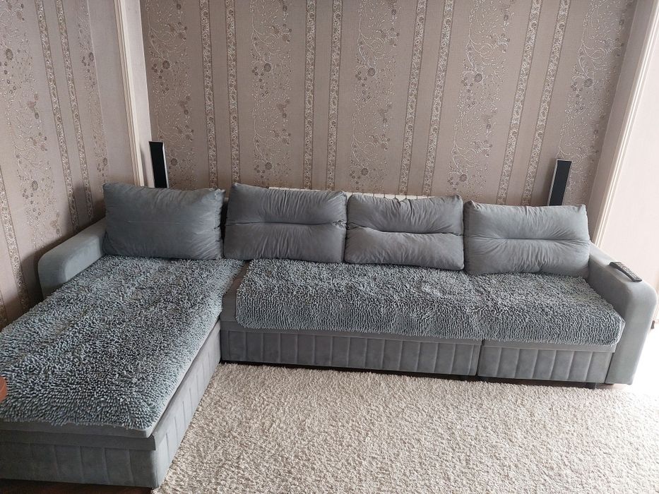 Продам угловой диван 100тыс