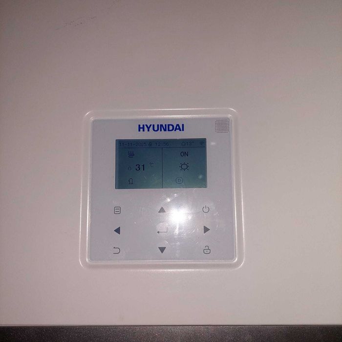 Vand pompa caldura Hyundai 12kw, trifazic, split, aer/apa,