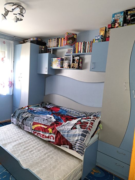 Vând mobila tineret