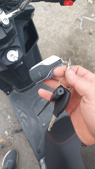 Продам скутер на ходу