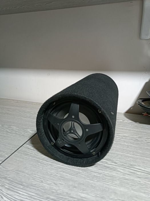 Активный сабвуфер