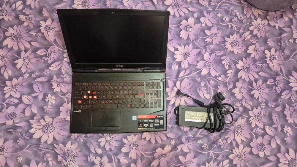 MSI GL63 8SD Ноутбук