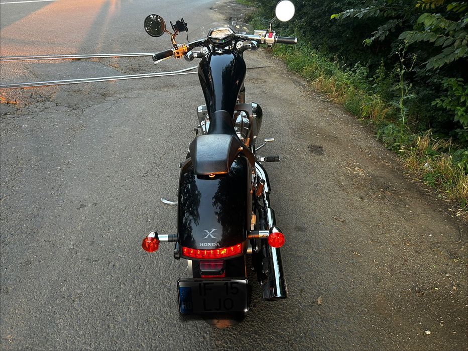Motocicleta Honda VT1300 CX Fury