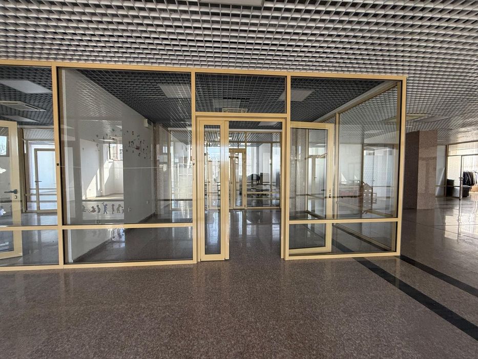 VITRINA, PARAVAN  Termopan ALUMINIU Second Hand. IMPECABIL negociabil