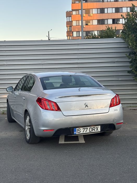 HYBRID - Peugeot 508