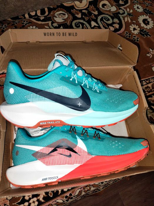 Продам Кроссовки NIKE PEGASUS TRAIL 5