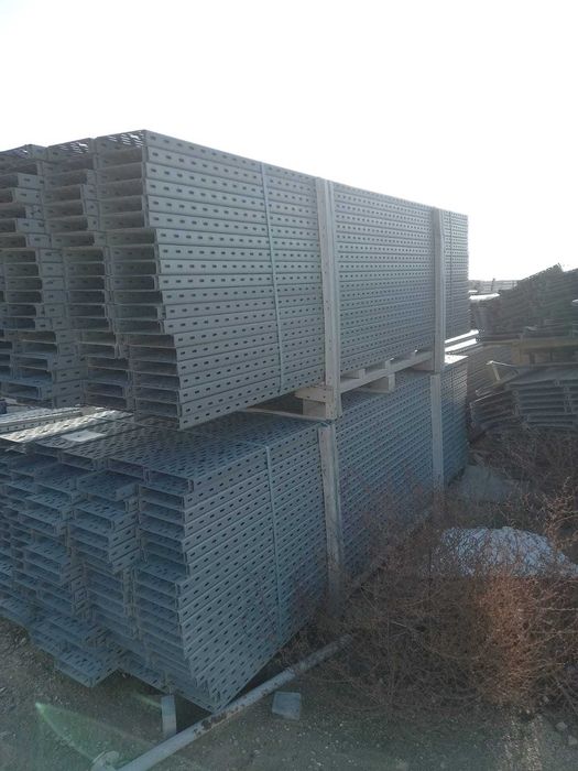 Лоток перфорированный (Кабель канал)