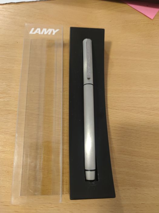 Stilou LAMY Logo Brushed Steel - Ediție Specială Peter Stottmeister