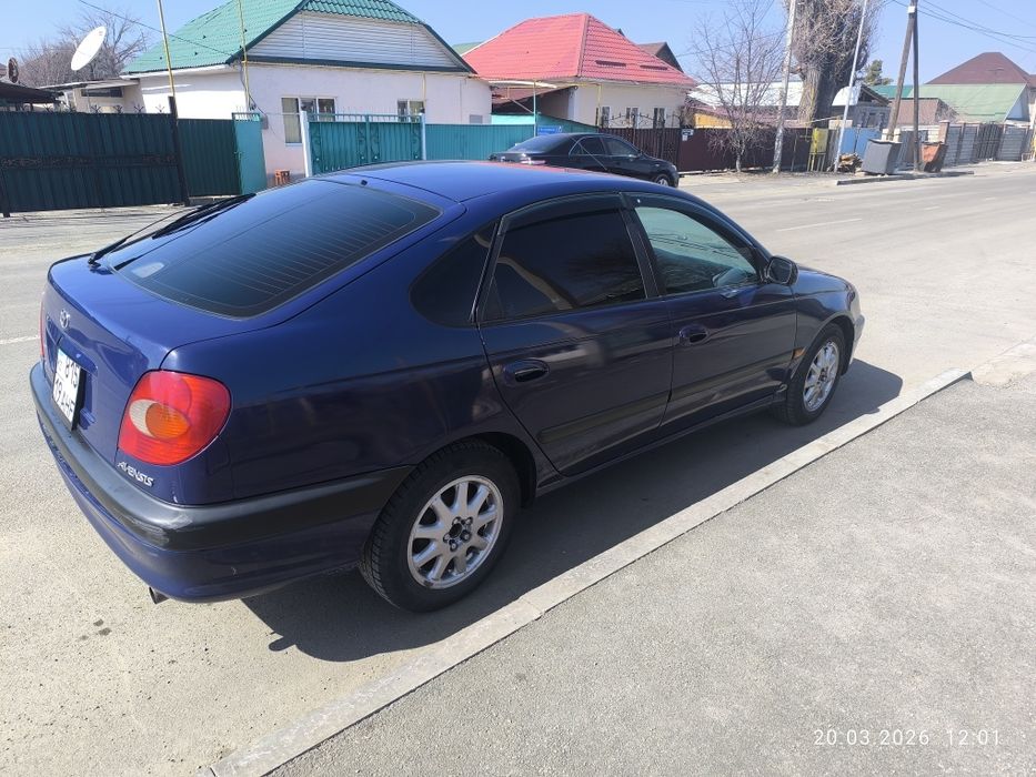 Авенсис 1998 год