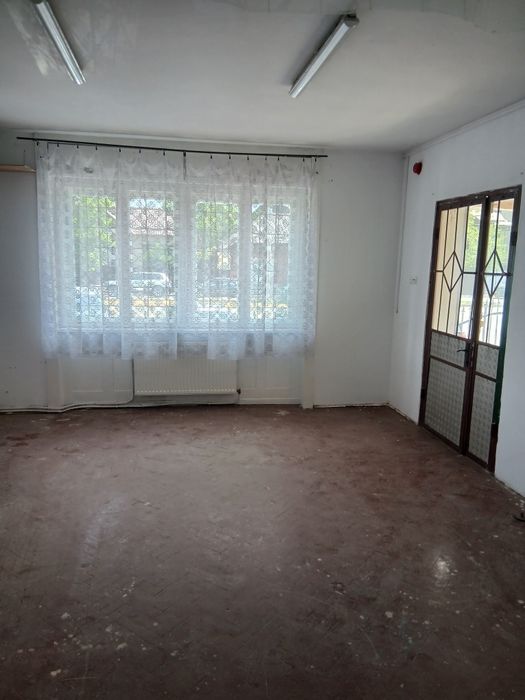 Dau Casa in Chirie