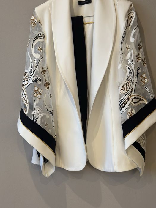 Костюм с панталон Mannote (тип Кимоно) - 38 номер, 150 лв.