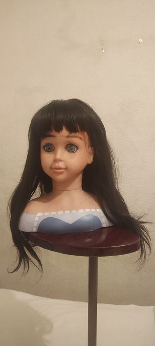 Женский парик в идеальном состоянии