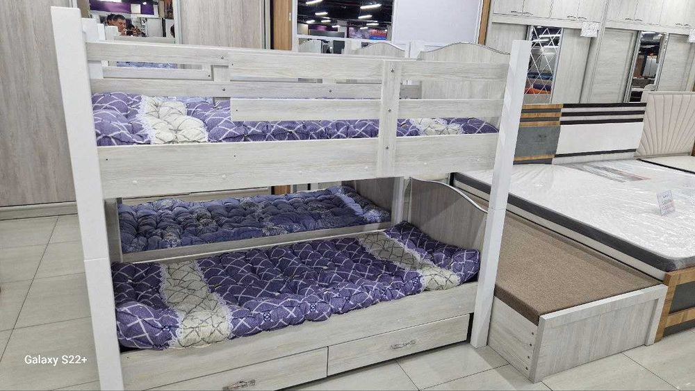 Продается двухэтажная кровать
