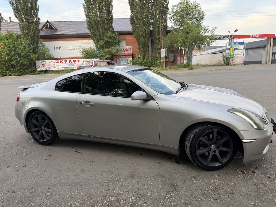 Nissan skyline coupe 2003