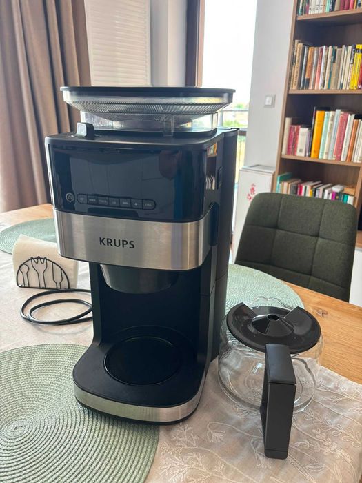 Cafetieră cu râșniță KRUPS Grind and Grew KM832810
