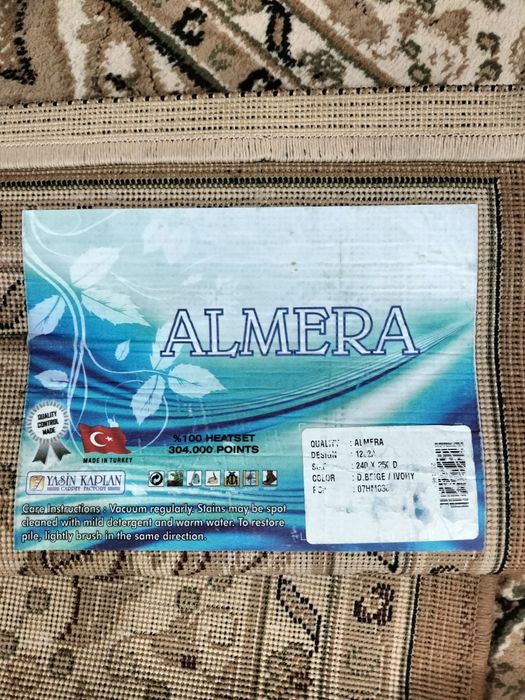 Продам 2 ковра размер 2,5х3,5