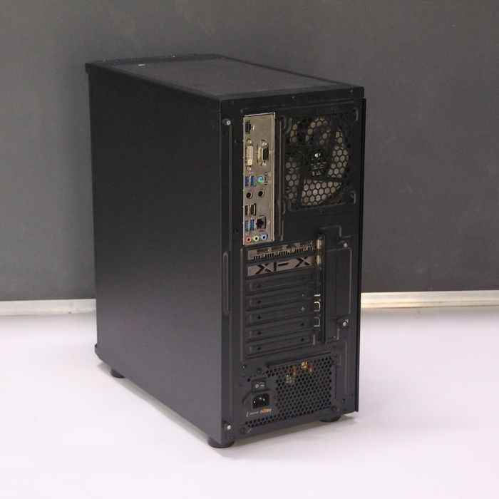 Unitate PC - RX 6600 - i5-10400 - 256 Gb SSD/16 Gb RAM - Amanet FRESH Galati