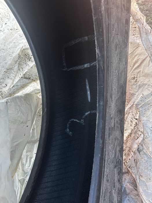 Продам зимние шины R17 235/65