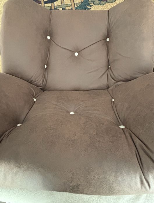 Vând 2 fotoli din piele recent achiziționate!